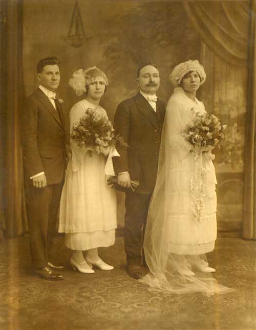 L to R, ?, possibly Angelina Orsatti, Francesco Santoro, Concetta (Rita thinks met on boat).